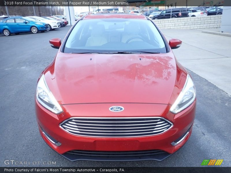 Hot Pepper Red / Medium Soft Ceramic 2018 Ford Focus Titanium Hatch