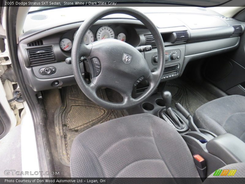 Stone White / Dark Slate Gray 2005 Dodge Stratus SXT Sedan