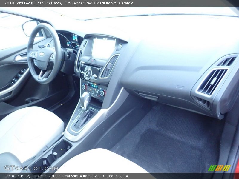 Hot Pepper Red / Medium Soft Ceramic 2018 Ford Focus Titanium Hatch