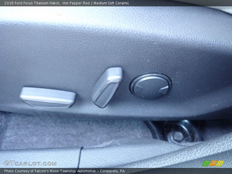 Hot Pepper Red / Medium Soft Ceramic 2018 Ford Focus Titanium Hatch