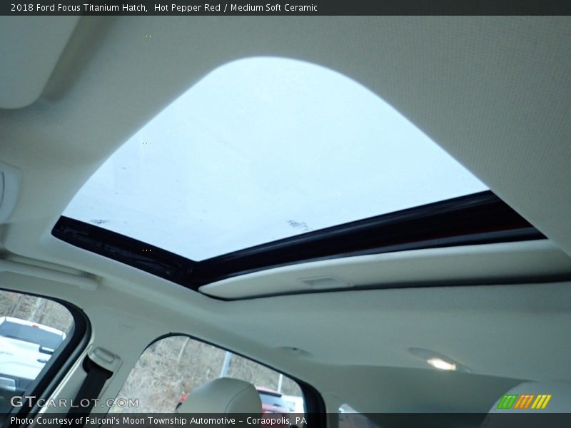 Hot Pepper Red / Medium Soft Ceramic 2018 Ford Focus Titanium Hatch