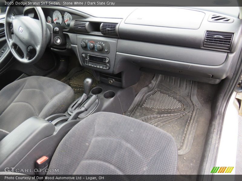 Stone White / Dark Slate Gray 2005 Dodge Stratus SXT Sedan