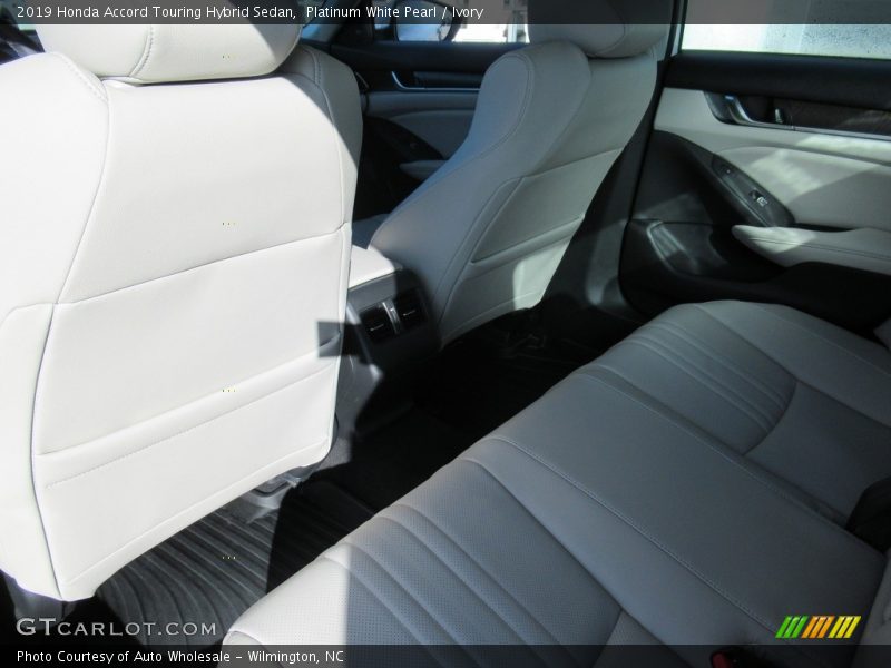 Platinum White Pearl / Ivory 2019 Honda Accord Touring Hybrid Sedan