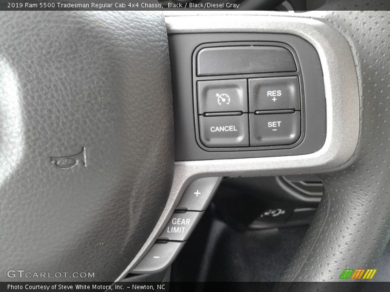  2019 5500 Tradesman Regular Cab 4x4 Chassis Steering Wheel