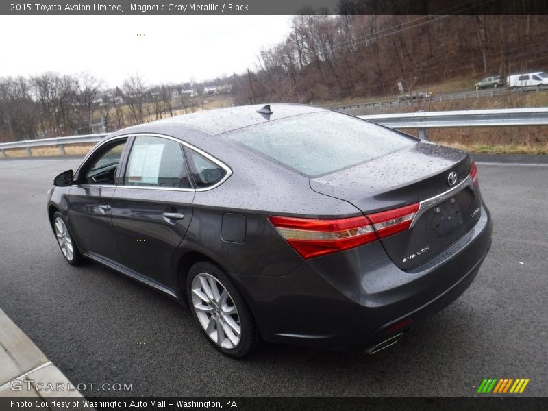 Magnetic Gray Metallic / Black 2015 Toyota Avalon Limited