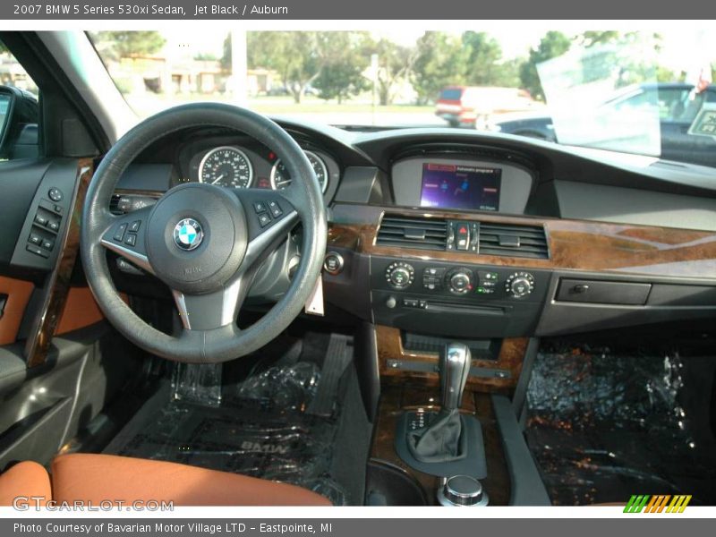 Jet Black / Auburn 2007 BMW 5 Series 530xi Sedan