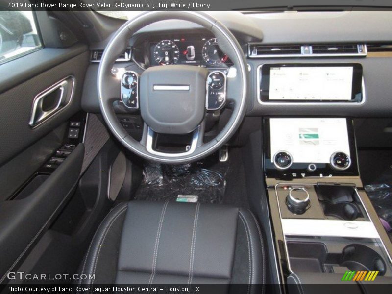 Fuji White / Ebony 2019 Land Rover Range Rover Velar R-Dynamic SE