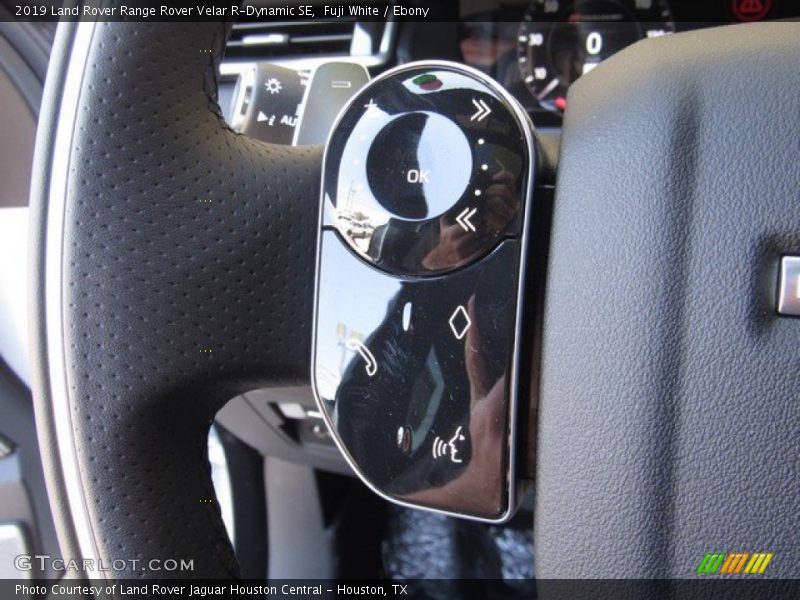 Fuji White / Ebony 2019 Land Rover Range Rover Velar R-Dynamic SE