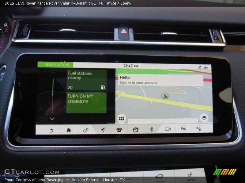 Fuji White / Ebony 2019 Land Rover Range Rover Velar R-Dynamic SE
