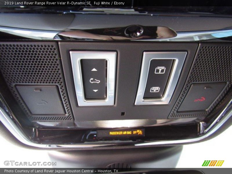 Fuji White / Ebony 2019 Land Rover Range Rover Velar R-Dynamic SE