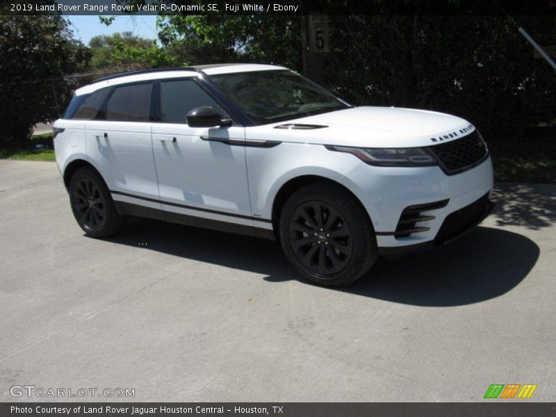 Fuji White / Ebony 2019 Land Rover Range Rover Velar R-Dynamic SE