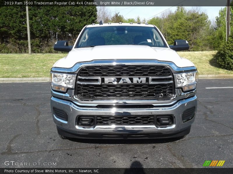 Bright White / Black/Diesel Gray 2019 Ram 3500 Tradesman Regular Cab 4x4 Chassis