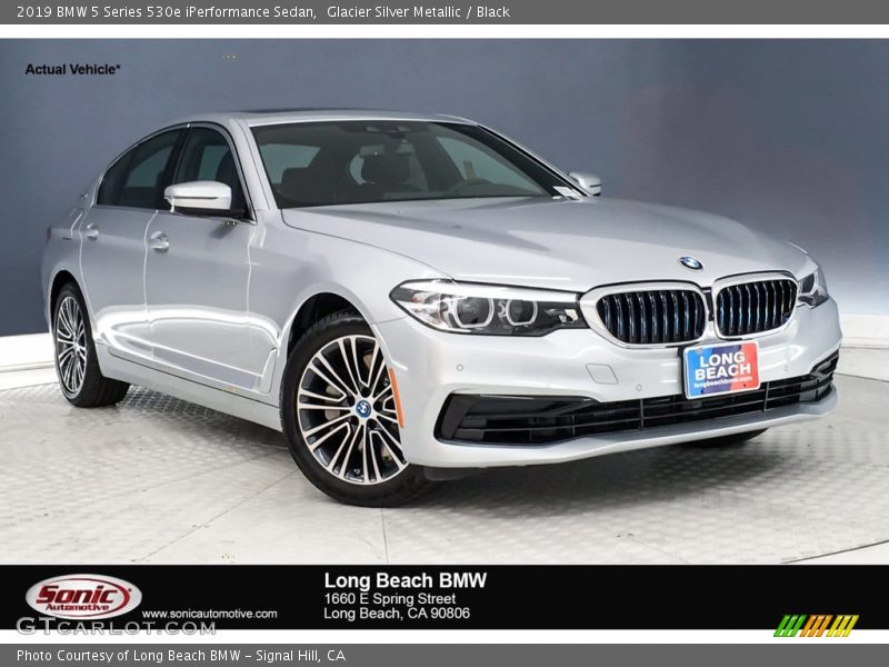Glacier Silver Metallic / Black 2019 BMW 5 Series 530e iPerformance Sedan