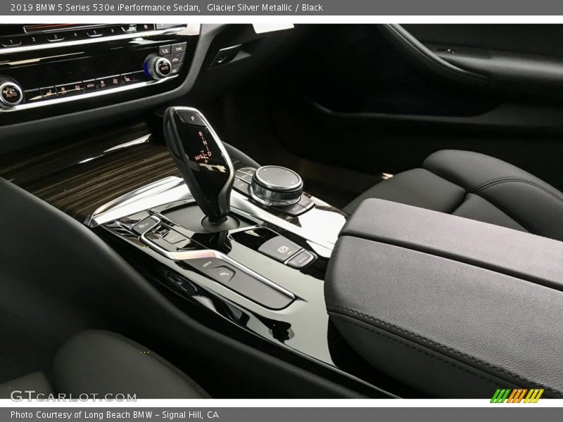 Glacier Silver Metallic / Black 2019 BMW 5 Series 530e iPerformance Sedan