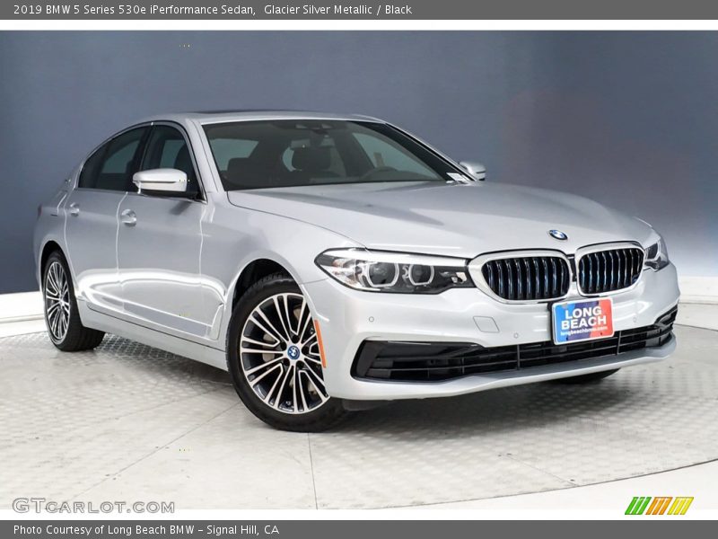 Glacier Silver Metallic / Black 2019 BMW 5 Series 530e iPerformance Sedan