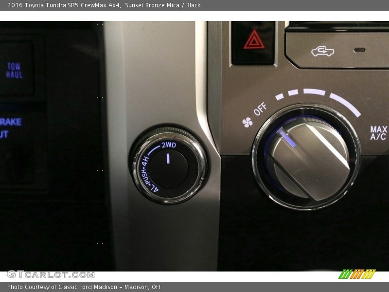 Sunset Bronze Mica / Black 2016 Toyota Tundra SR5 CrewMax 4x4