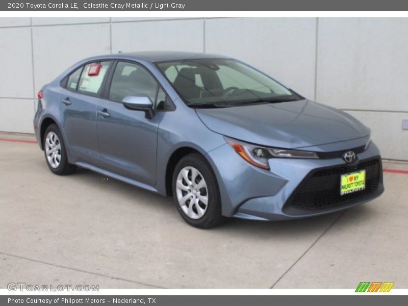 Front 3/4 View of 2020 Corolla LE