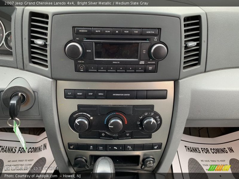Bright Silver Metallic / Medium Slate Gray 2007 Jeep Grand Cherokee Laredo 4x4
