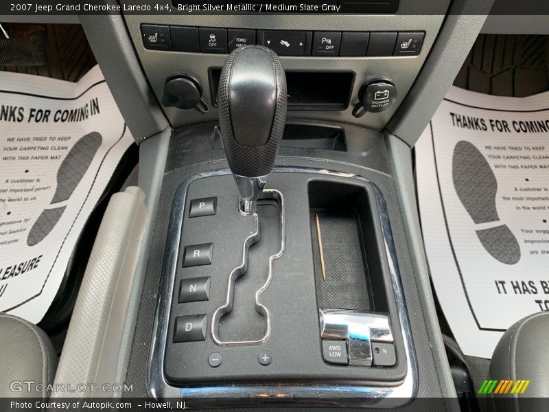 Bright Silver Metallic / Medium Slate Gray 2007 Jeep Grand Cherokee Laredo 4x4