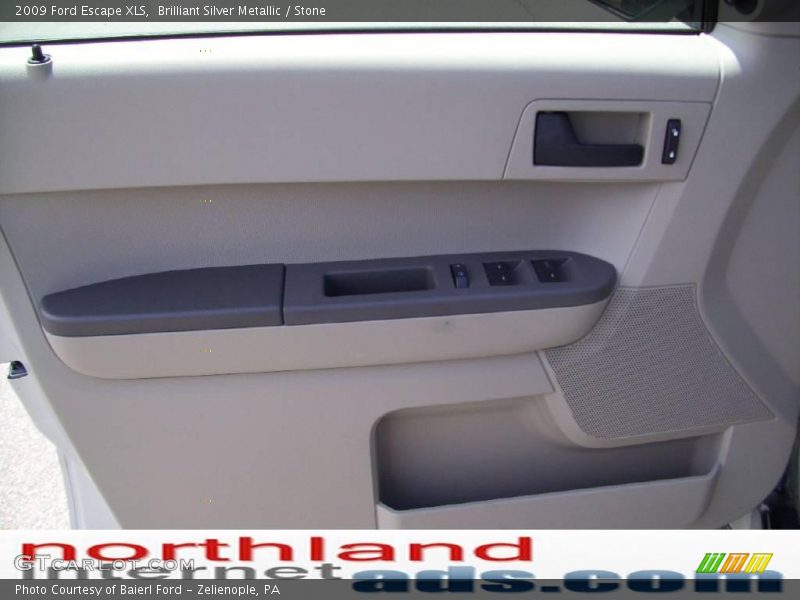 Brilliant Silver Metallic / Stone 2009 Ford Escape XLS