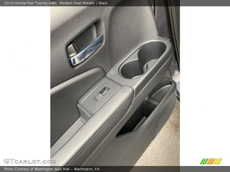 Modern Steel Metallic / Black 2019 Honda Pilot Touring AWD