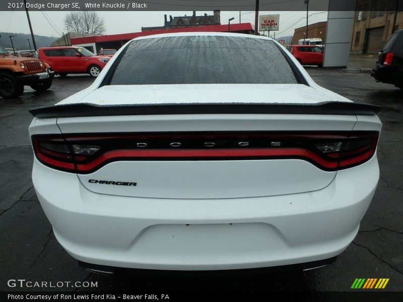 White Knuckle / Black 2017 Dodge Charger SE