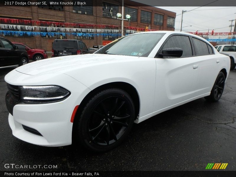 White Knuckle / Black 2017 Dodge Charger SE