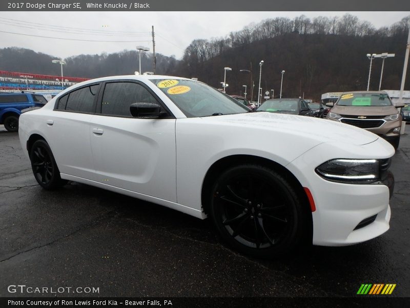 White Knuckle / Black 2017 Dodge Charger SE