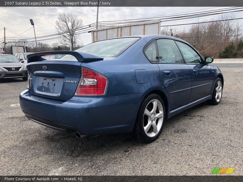 Newport Blue Pearl / Ivory 2007 Subaru Legacy 2.5i Sedan
