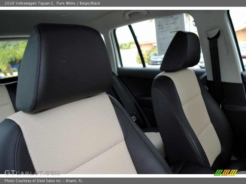 Pure White / Beige/Black 2016 Volkswagen Tiguan S