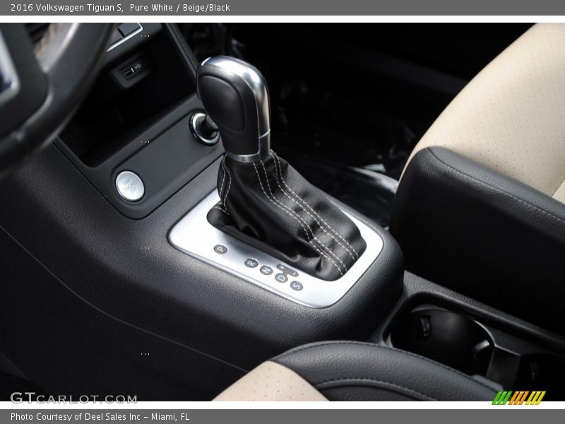 Pure White / Beige/Black 2016 Volkswagen Tiguan S