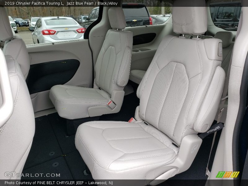 Jazz Blue Pearl / Black/Alloy 2019 Chrysler Pacifica Touring L