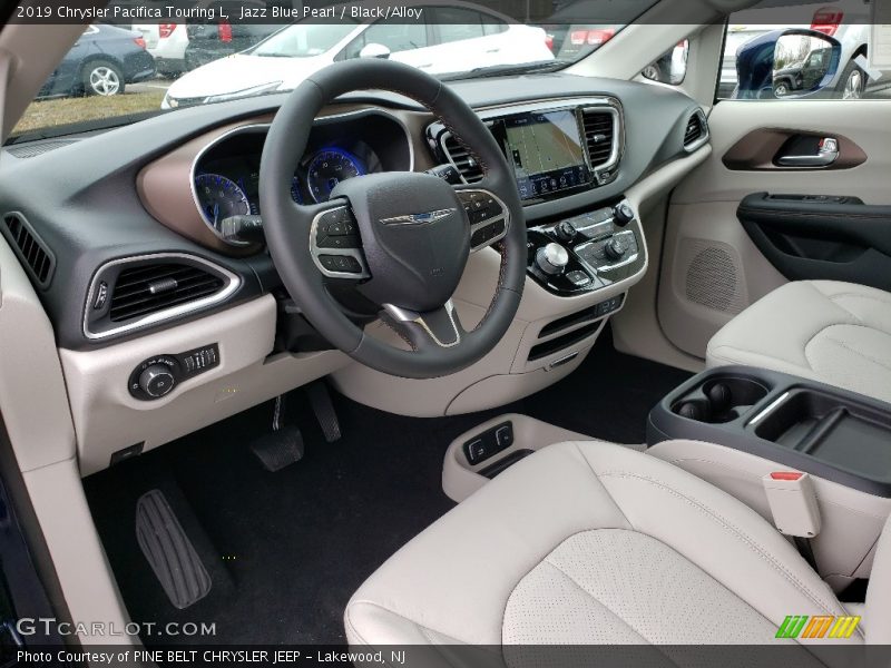 Jazz Blue Pearl / Black/Alloy 2019 Chrysler Pacifica Touring L