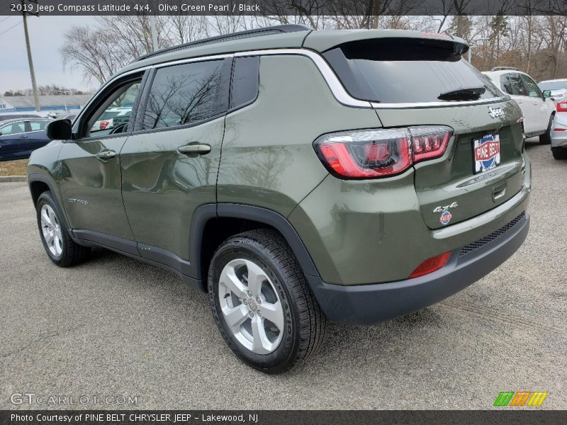 Olive Green Pearl / Black 2019 Jeep Compass Latitude 4x4