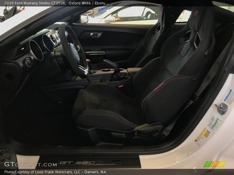Oxford White / Ebony 2016 Ford Mustang Shelby GT350R