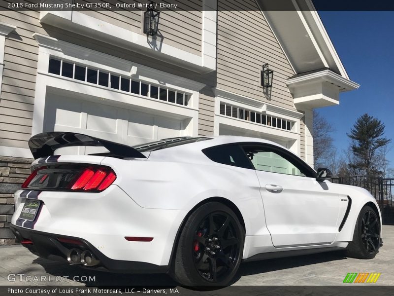 Oxford White / Ebony 2016 Ford Mustang Shelby GT350R