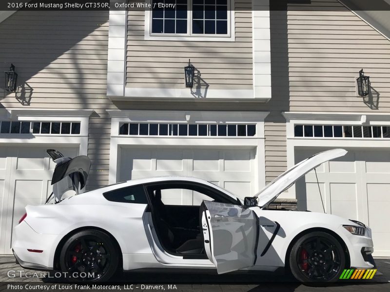 Oxford White / Ebony 2016 Ford Mustang Shelby GT350R