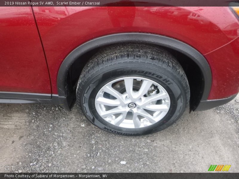 Scarlet Ember / Charcoal 2019 Nissan Rogue SV AWD
