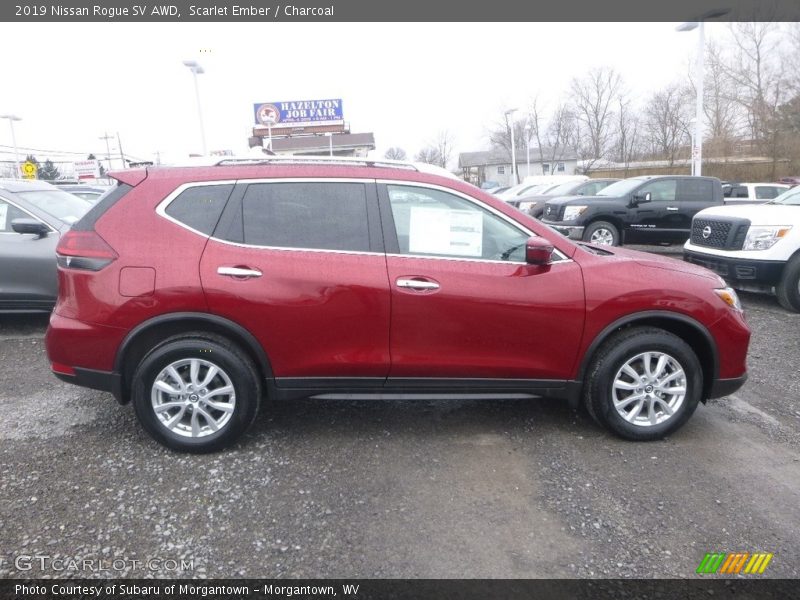 Scarlet Ember / Charcoal 2019 Nissan Rogue SV AWD