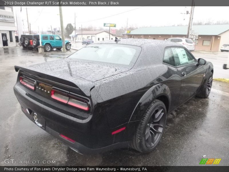 Pitch Black / Black 2019 Dodge Challenger R/T Scat Pack Widebody