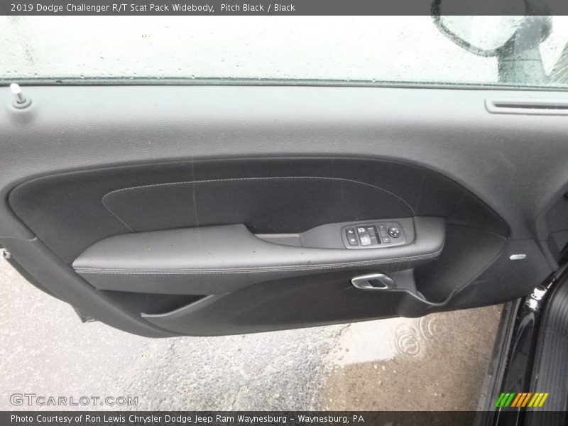 Pitch Black / Black 2019 Dodge Challenger R/T Scat Pack Widebody