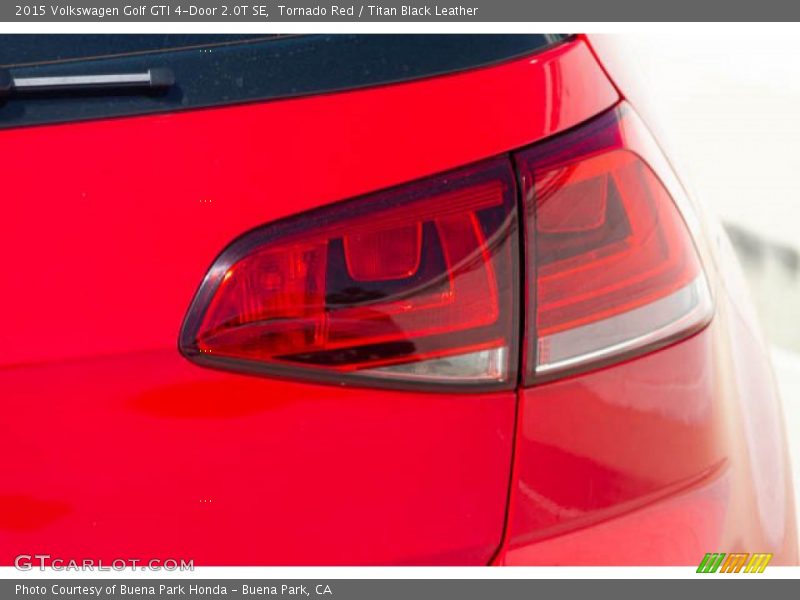 Tornado Red / Titan Black Leather 2015 Volkswagen Golf GTI 4-Door 2.0T SE
