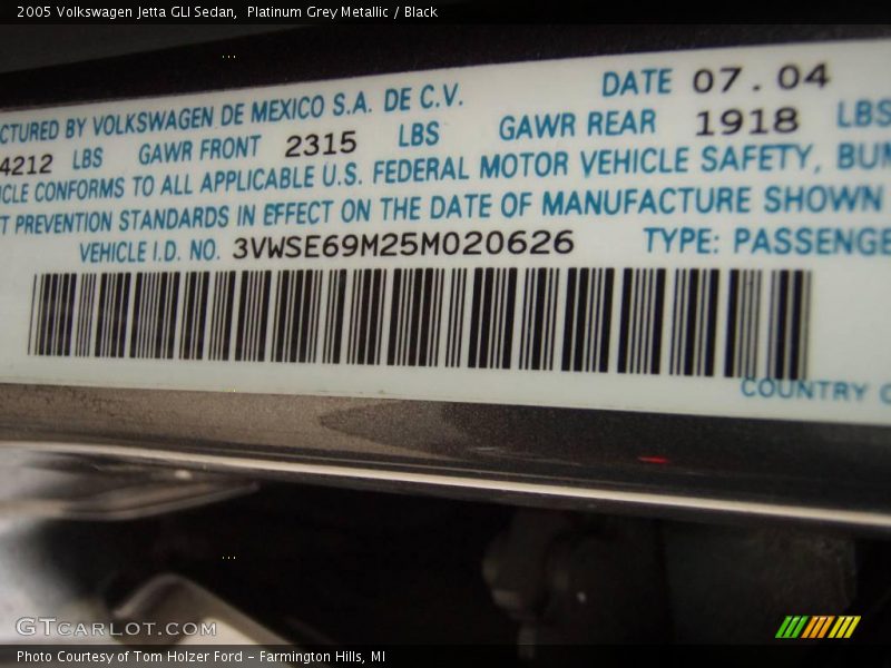 Platinum Grey Metallic / Black 2005 Volkswagen Jetta GLI Sedan