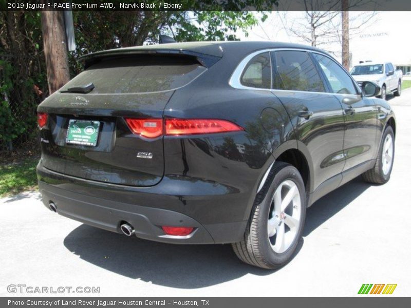 Narvik Black / Ebony 2019 Jaguar F-PACE Premium AWD