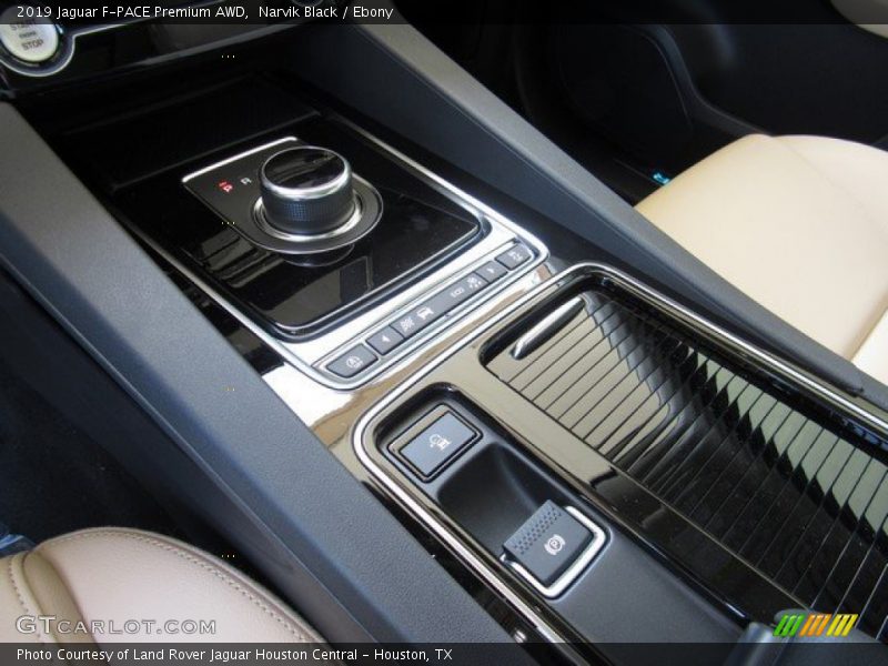 Narvik Black / Ebony 2019 Jaguar F-PACE Premium AWD