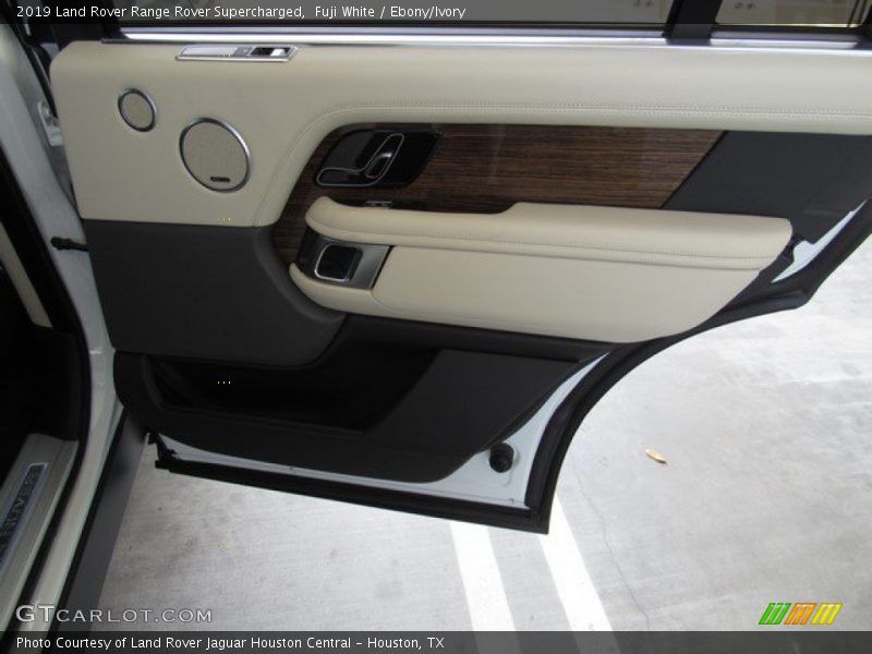 Fuji White / Ebony/Ivory 2019 Land Rover Range Rover Supercharged