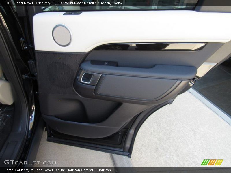 Santorini Black Metallic / Acorn/Ebony 2019 Land Rover Discovery SE