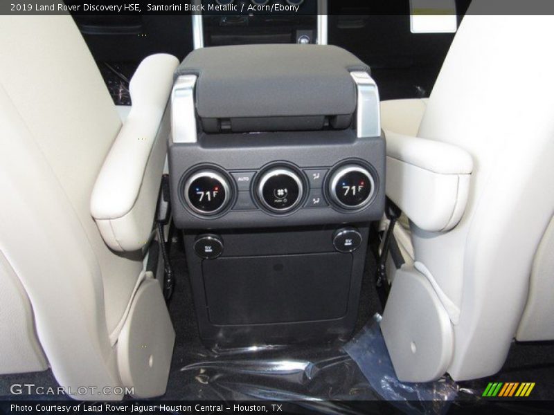 Santorini Black Metallic / Acorn/Ebony 2019 Land Rover Discovery HSE
