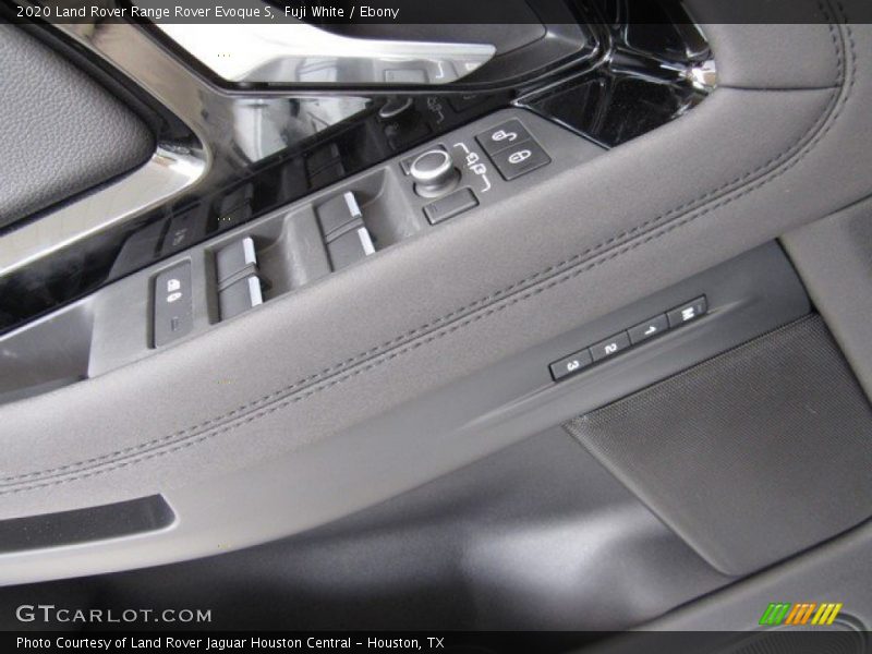 Controls of 2020 Range Rover Evoque S