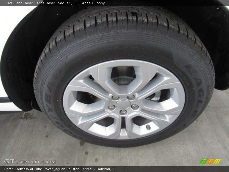  2020 Range Rover Evoque S Wheel